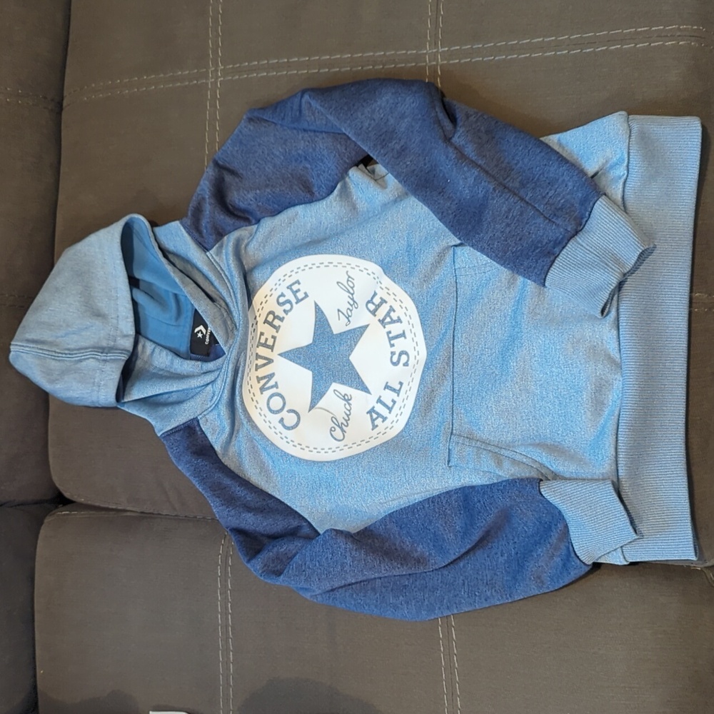 Kids converse sweater